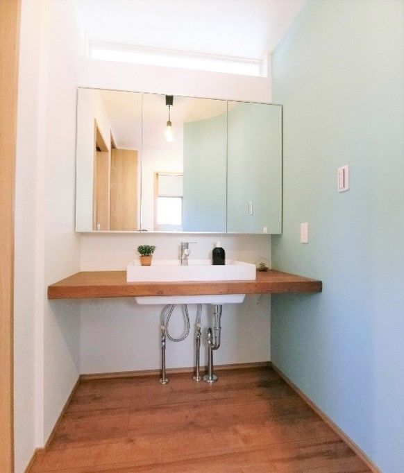 桔梗企画設計 【上尾市/4LDK/33坪】開放感あふれるLDKの吹き抜けに回遊できる家事ラク動線を叶えた住まいの建築実例画像9