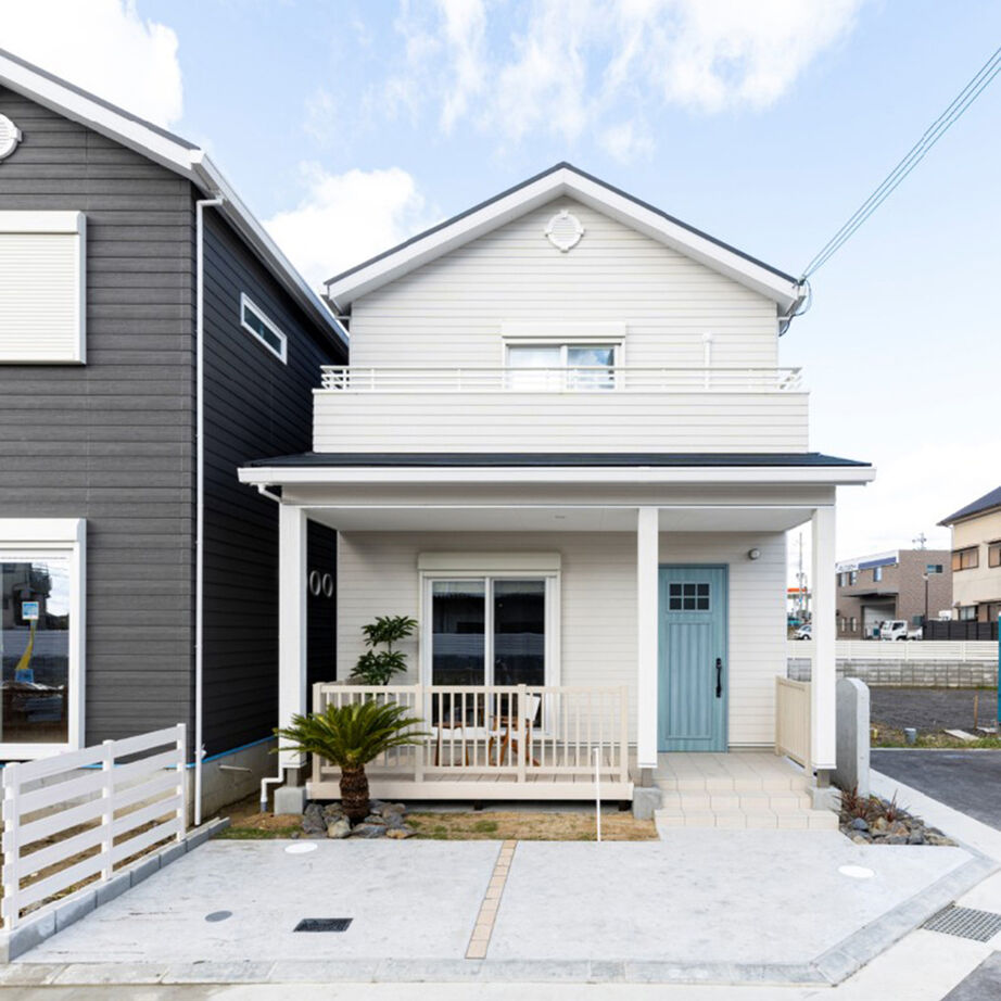 御浜住宅グループ（御浜建設） 枚方市｜2000万円台｜30坪以下｜間取り図｜気分は西海岸！カバードポーチのあるカリフォルニアテイストの家の建築実例画像1