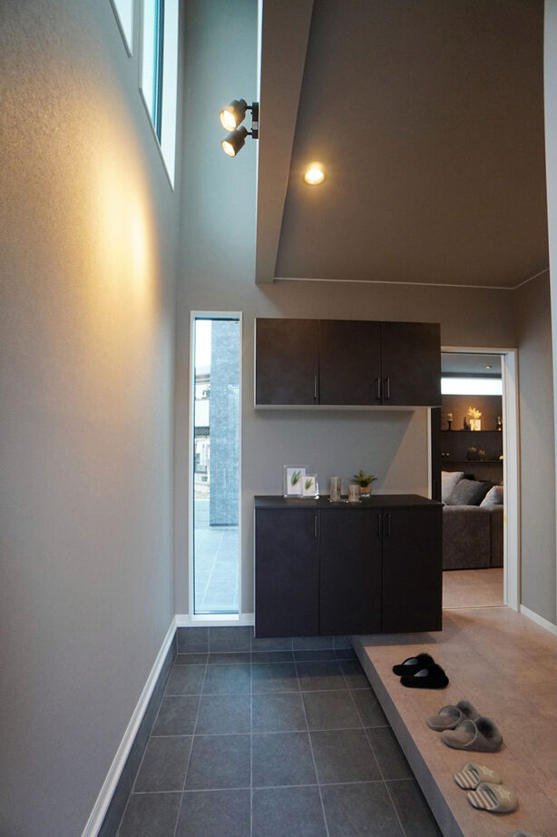 御浜住宅グループ（御浜建設） 枚方市｜2000万円台｜30坪以下｜間取り図｜ライトコートから光がたっぷり。開放感のあるシンプルモダンな家の建築実例画像8