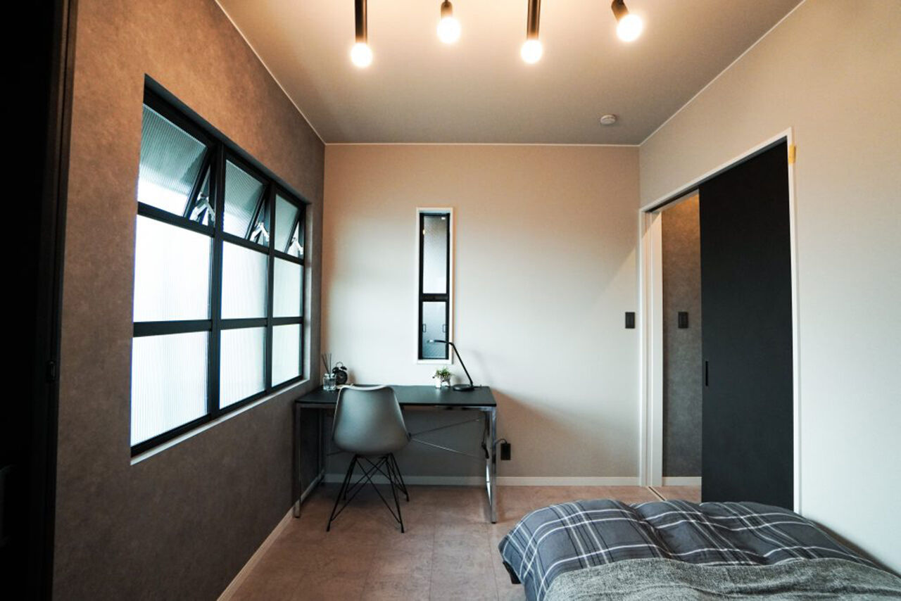 御浜住宅グループ（御浜建設） 枚方市｜2000万円台｜30坪以下｜間取り図｜ライトコートから光がたっぷり。開放感のあるシンプルモダンな家の建築実例画像9