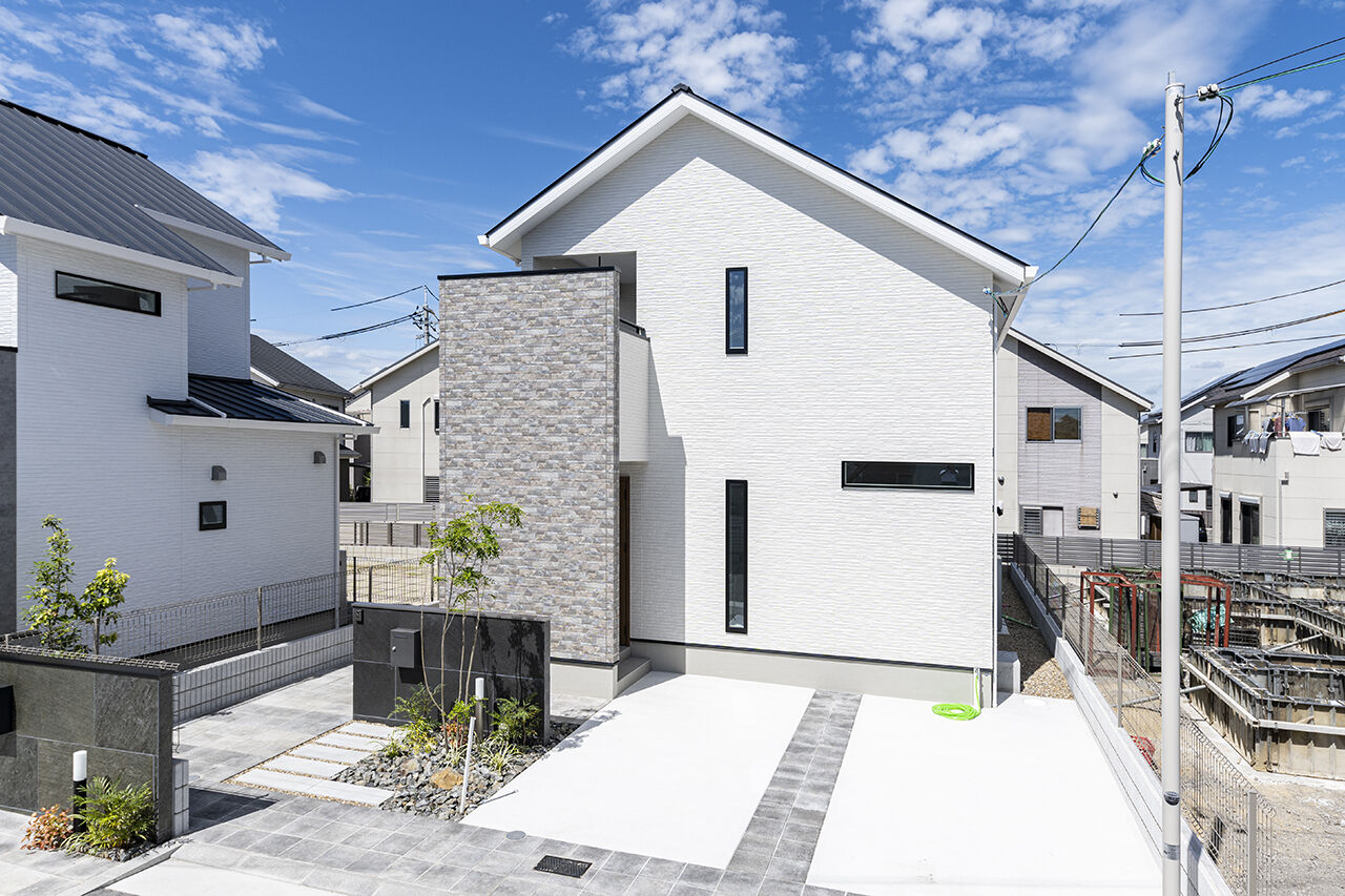 御浜住宅グループ（御浜建設） 枚方市｜2000万円台｜35坪｜間取り図｜吹き抜けが開放感を演出。暮らしの楽しみが広がる土間のある家の建築実例画像2