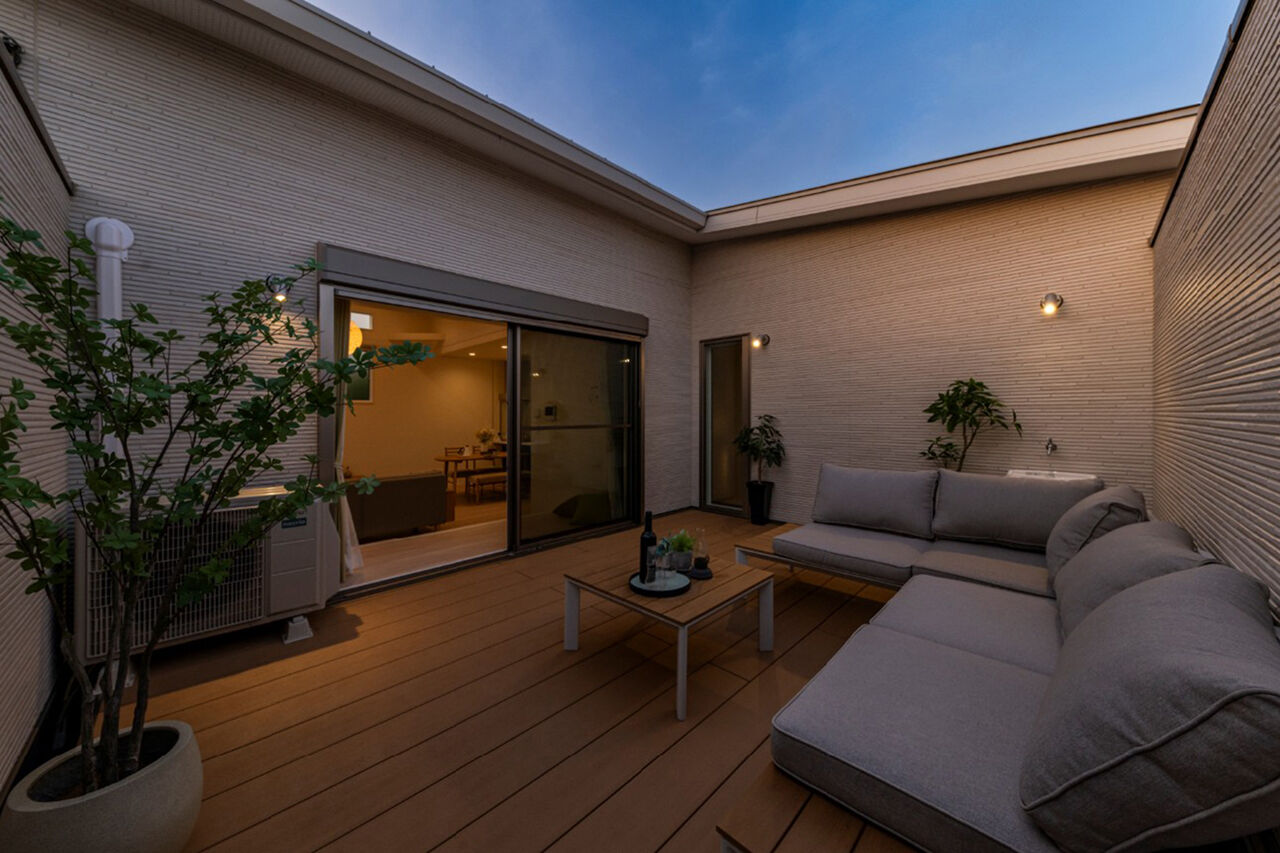 御浜住宅グループ（御浜建設） 枚方市｜2000万円台｜30坪台｜間取り図｜アウトドアリビングが2か所に。2階テラス＆ウッドデッキのある家の建築実例画像10