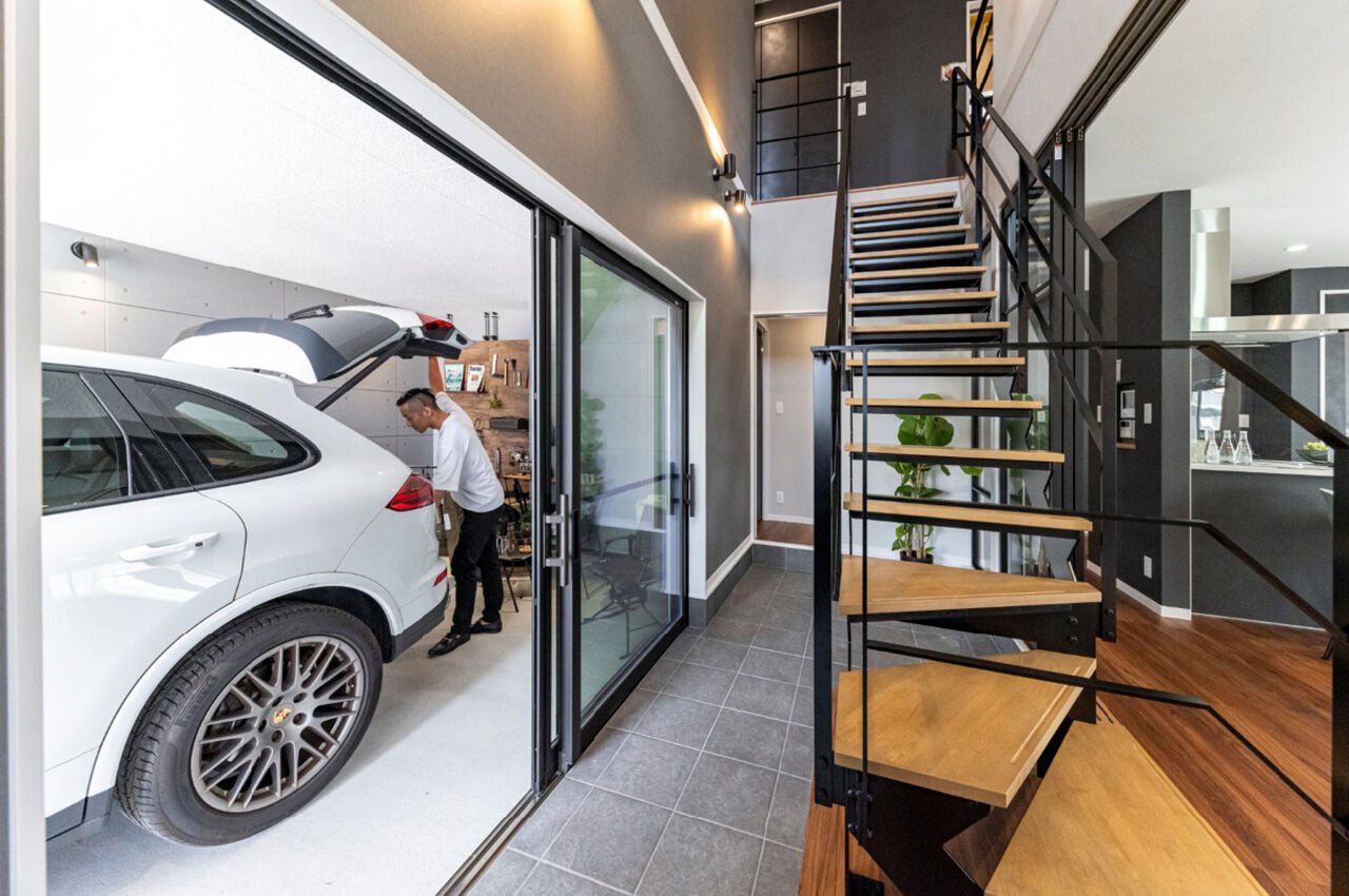 御浜住宅グループ（御浜建設） 枚方市｜2000万円台｜ビルトインガレージ｜間取り図｜リビングから愛車を眺められるガレージハウスの建築実例画像1