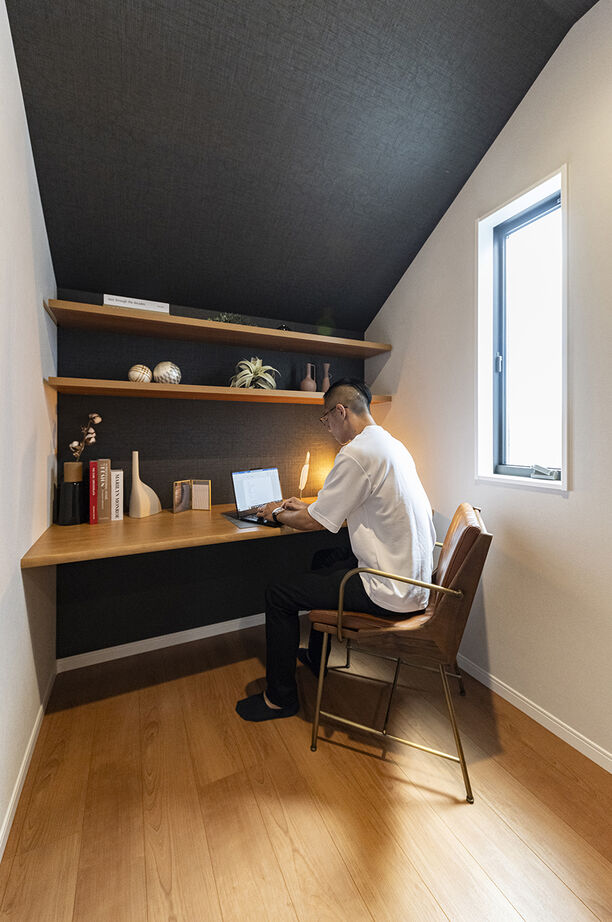 御浜住宅グループ（御浜建設） 枚方市｜2000万円台｜ビルトインガレージ｜間取り図｜リビングから愛車を眺められるガレージハウスの建築実例画像8