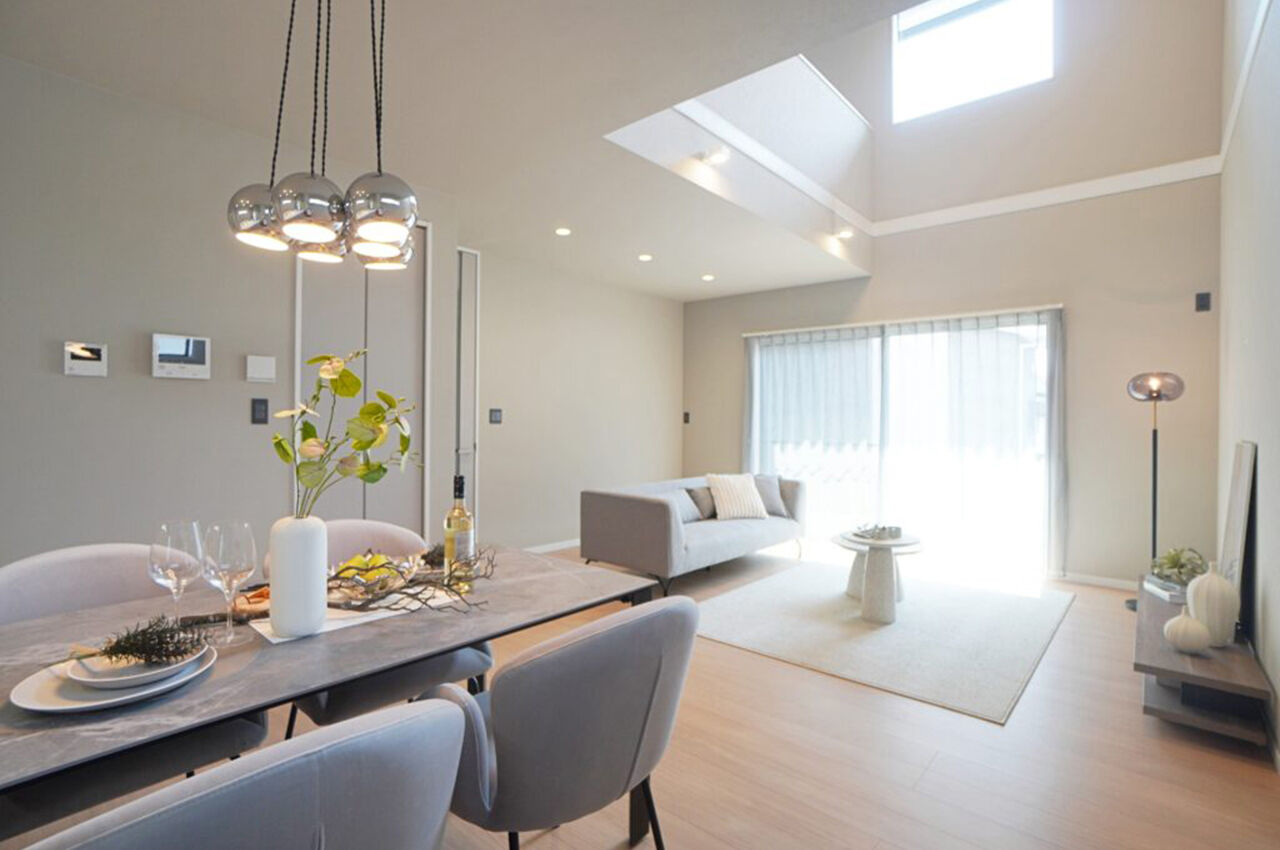 御浜住宅グループ（御浜建設） 枚方市｜2000万円台｜変形地｜間取り図｜隣家に囲まれた旗竿地でも明るく開放感が感じられる家の建築実例画像