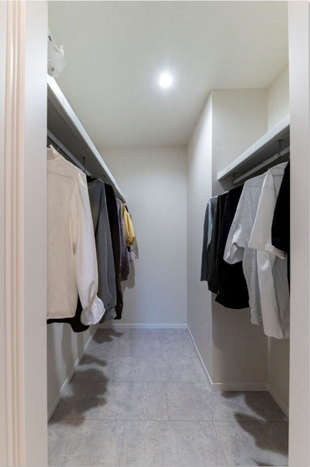 御浜住宅グループ（御浜建設） 枚方市｜2000万円台｜変形地｜間取り図｜隣家に囲まれた旗竿地でも明るく開放感が感じられる家の建築実例画像9