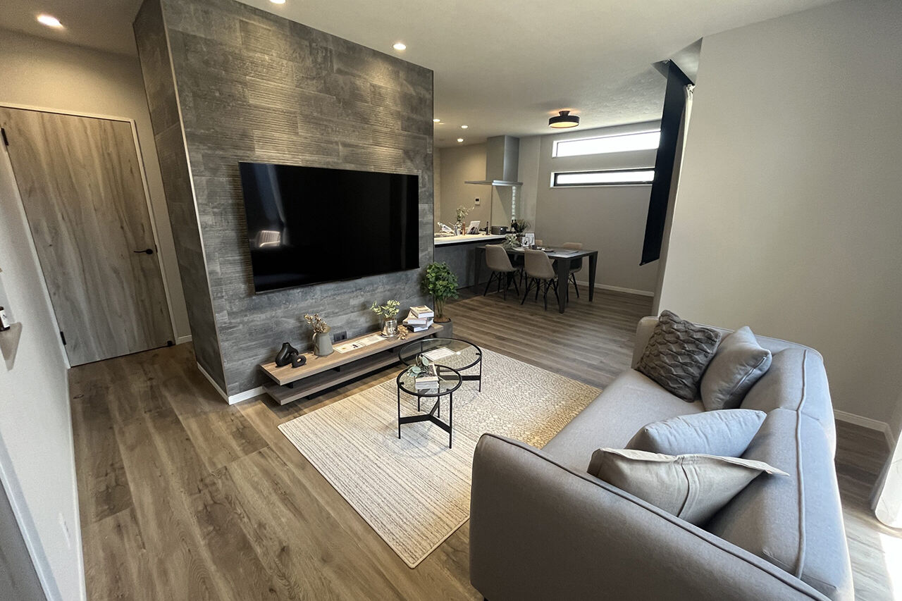 御浜住宅グループ（御浜建設） 枚方市｜2000万円台｜30坪台｜間取り図｜青空の下で家族だんらん。プライベートテラスのある家の建築実例画像2