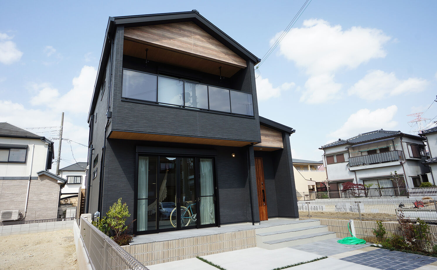 御浜住宅グループ（御浜建設） 枚方市｜2000万円台｜30坪｜間取り図あり｜自然を身近に感じながら暮らす「土間リビング」のある家の建築実例画像2