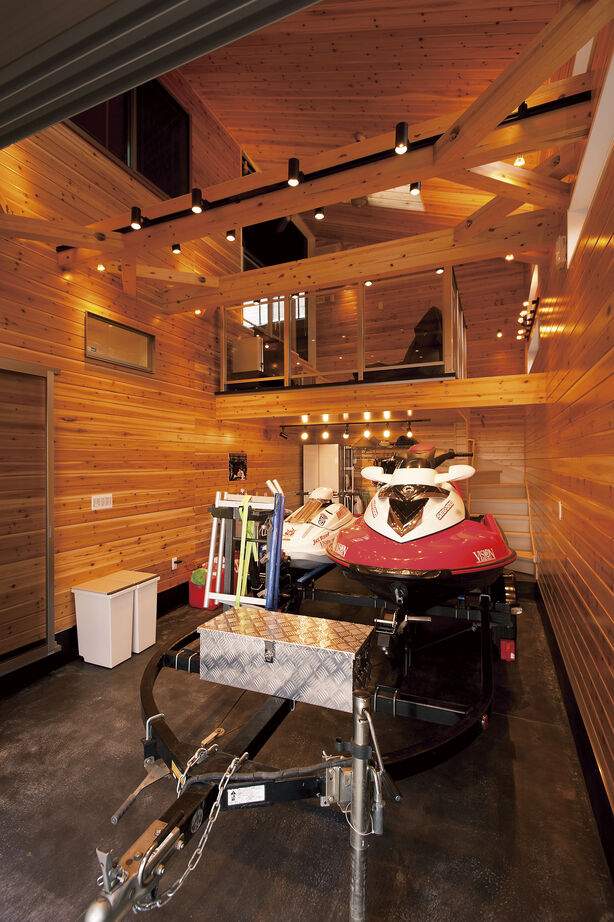 近藤建設 【3000万円台/75.8坪/間取り図】気兼ねない空間の二世帯住宅。書斎とつながる夢のビルトインガレージハウスの建築実例画像2