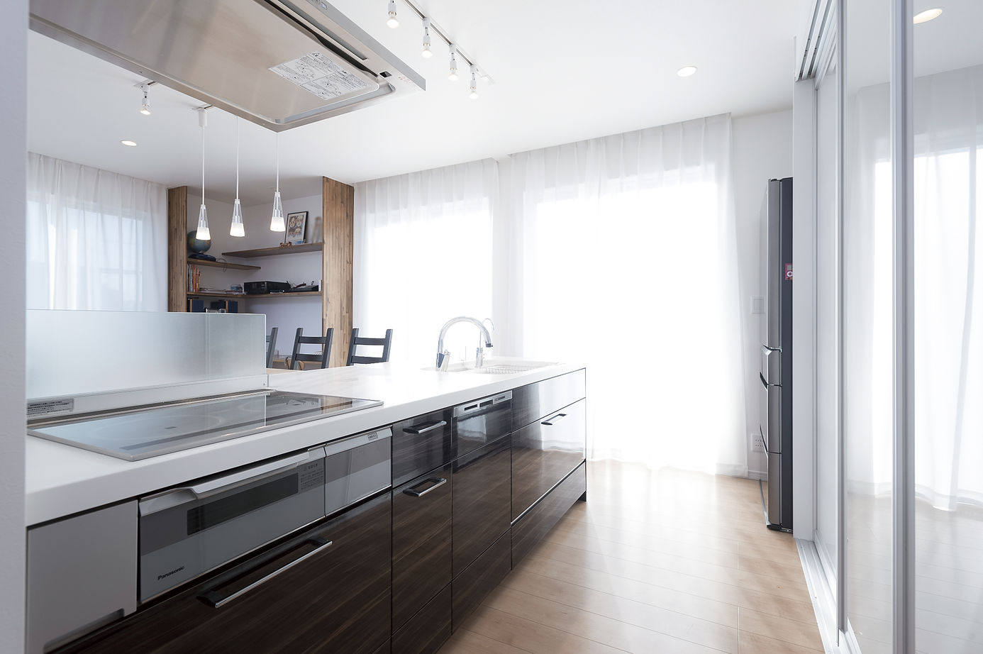 近藤建設 【3000万円台/75.8坪/間取り図】気兼ねない空間の二世帯住宅。書斎とつながる夢のビルトインガレージハウスの建築実例画像11