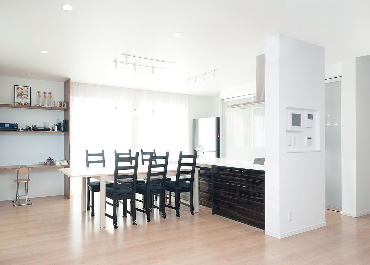 近藤建設 【3000万円台/75.8坪/間取り図】気兼ねない空間の二世帯住宅。書斎とつながる夢のビルトインガレージハウスの建築実例画像12