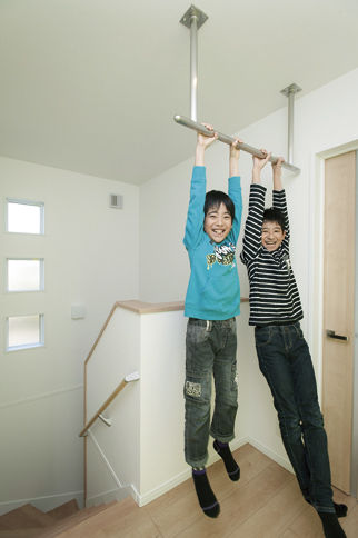 近藤建設 【3000万円台/75.8坪/間取り図】気兼ねない空間の二世帯住宅。書斎とつながる夢のビルトインガレージハウスの建築実例画像15