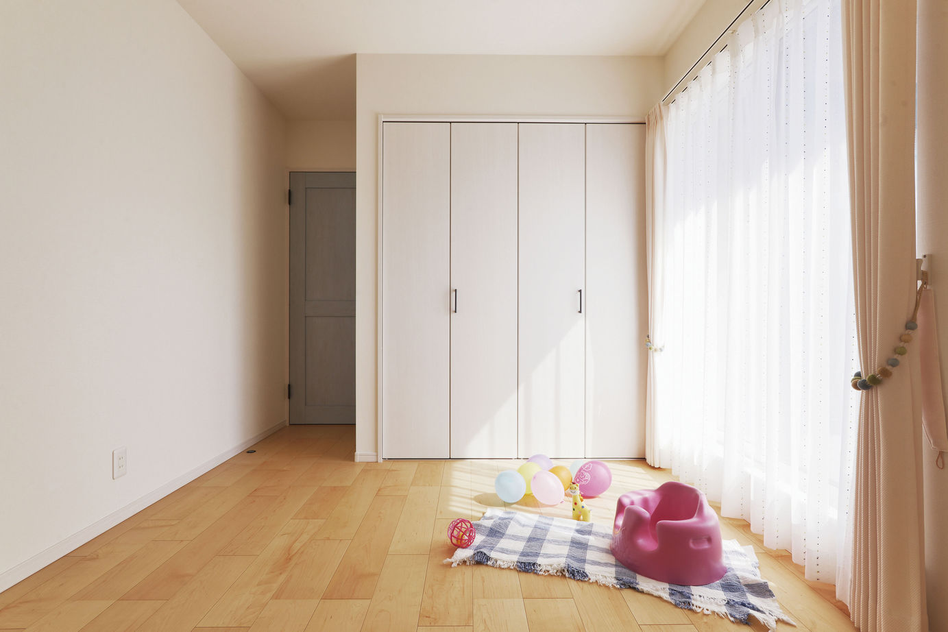 近藤建設 【1000万円台/30坪台/家事動線/間取り図】高天井で明るい北欧テイストのナチュラル内装と和モダン外観の家の建築実例画像6