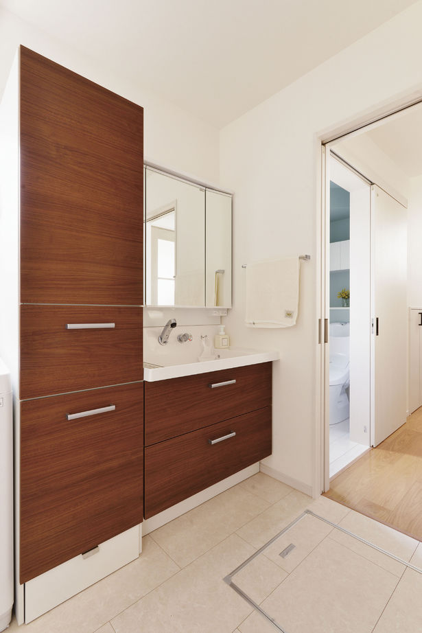 近藤建設 【1000万円台/30坪台/家事動線/間取り図】高天井で明るい北欧テイストのナチュラル内装と和モダン外観の家の建築実例画像8