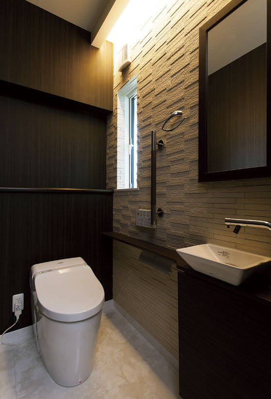 近藤建設 【60坪台/吹き抜け/1階完結型/土地探し】プライベートな多目的バルコニーや約30畳のLDKがある四角い家の建築実例画像8