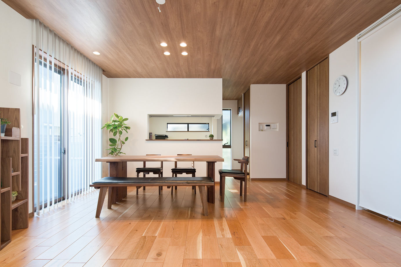 近藤建設 【2000万円台/40坪台/吹き抜け/間取り図】3人の子供部屋やトレーニングルームのあるサイディング外観の家の建築実例画像3