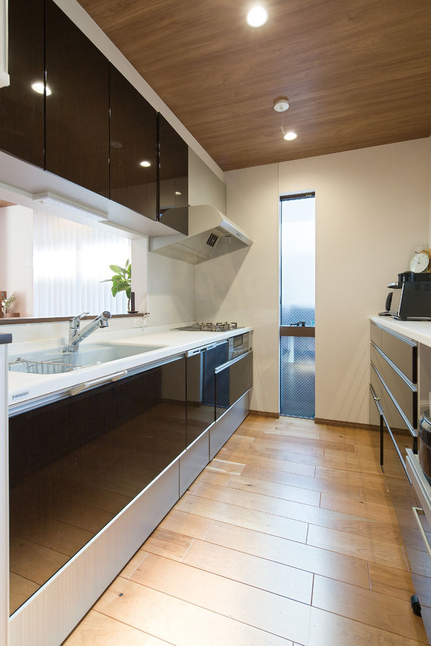 近藤建設 【2000万円台/40坪台/吹き抜け/間取り図】3人の子供部屋やトレーニングルームのあるサイディング外観の家の建築実例画像11