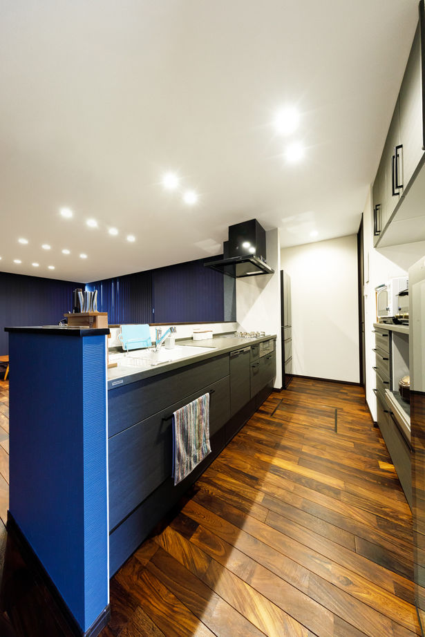 近藤建設 【2000万円台/30坪台/2階リビング/間取り図】オーバーハングな外観がスタイリッシュ。お店みたいな四角い家の建築実例画像8