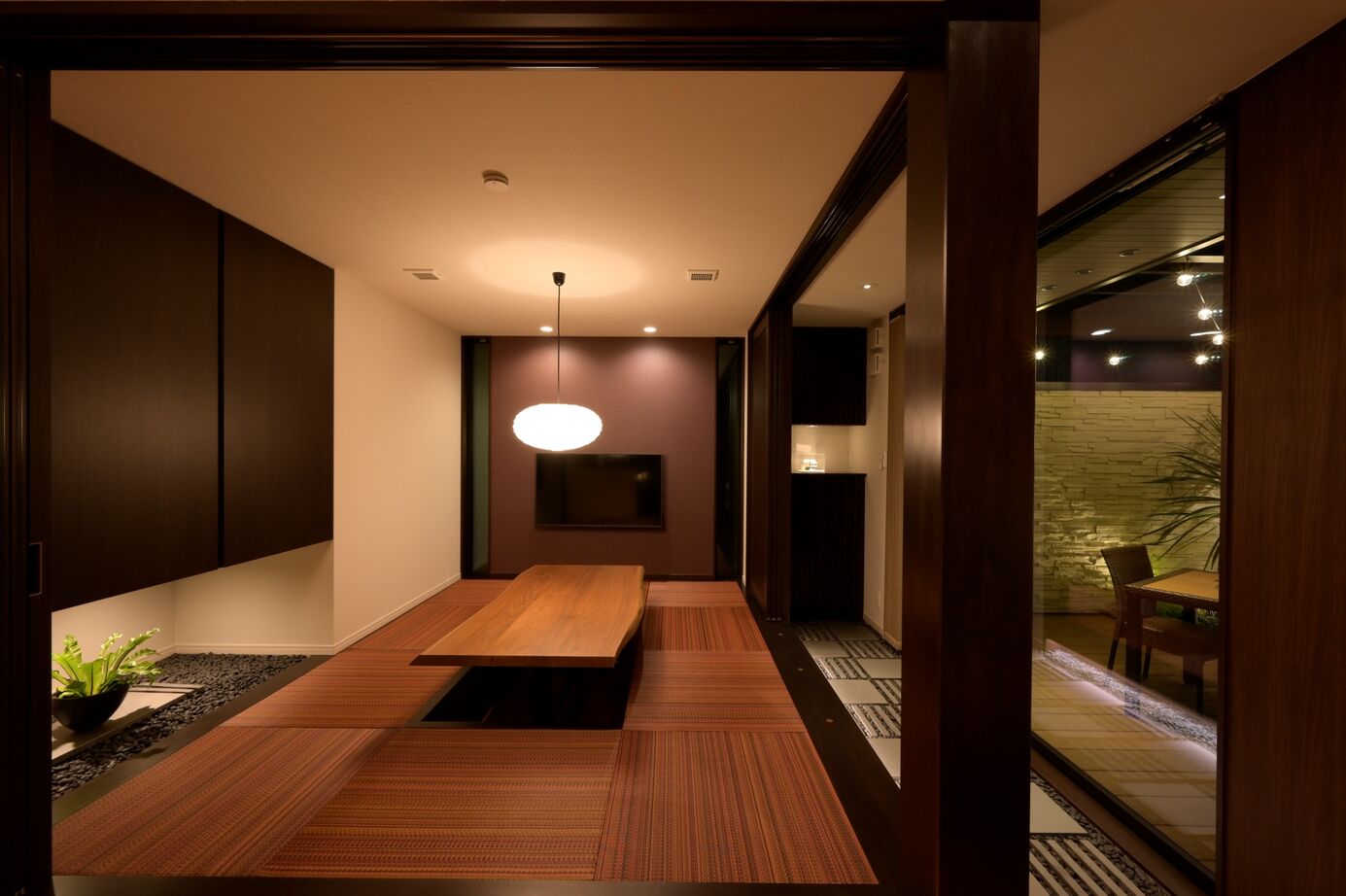 近藤建設 【4500万円～/50坪台/スキップフロア/ロフト】リゾートの寛ぎを自邸で。自然素材を贅沢に使った重厚な家の建築実例画像8