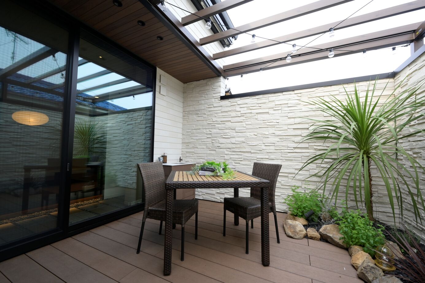 近藤建設 【4500万円～/50坪台/スキップフロア/ロフト】リゾートの寛ぎを自邸で。自然素材を贅沢に使った重厚な家の建築実例画像10