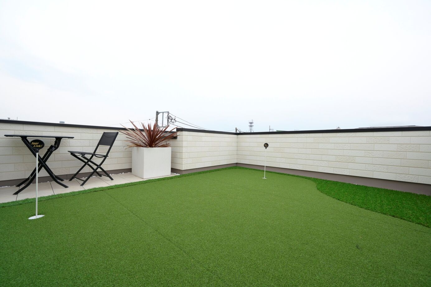 近藤建設 【4500万円～/50坪台/スキップフロア/ロフト】リゾートの寛ぎを自邸で。自然素材を贅沢に使った重厚な家の建築実例画像17