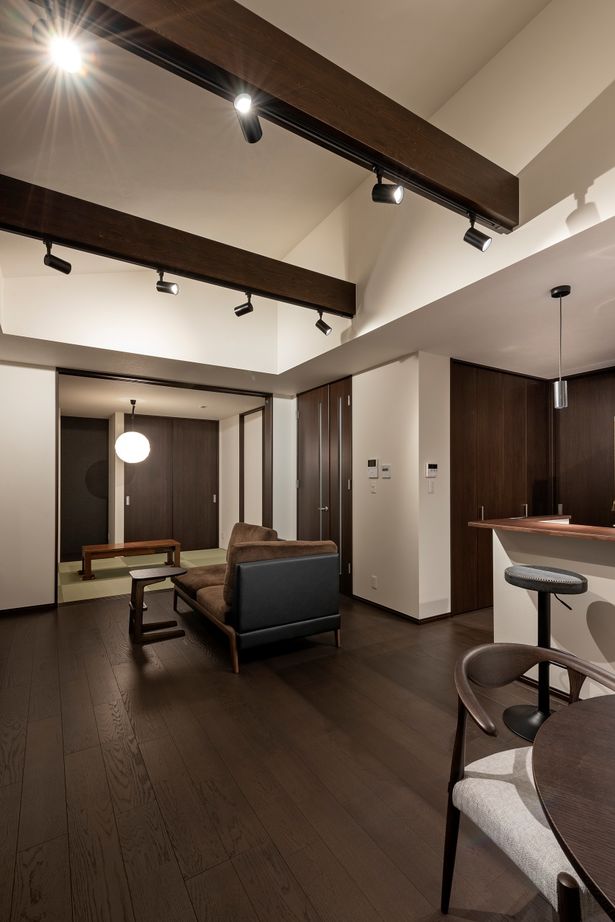 近藤建設 【平屋/2000万円台/30坪台/バリアフリー/間取り図】造作カウンターでお酒を楽しむ。スタイリッシュ外観の家の建築実例画像4