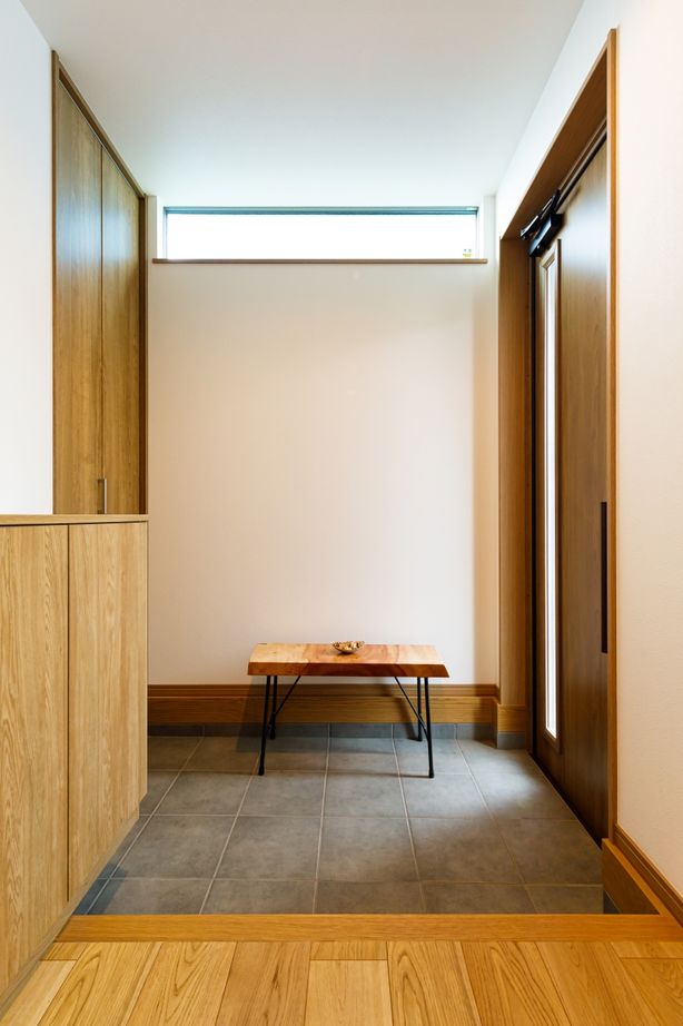 近藤建設 【1000万円台/30坪台/間取り図】白×木調の四角い外観、デザイン力とコスパにこだわった景色楽しむ高台の家の建築実例画像9