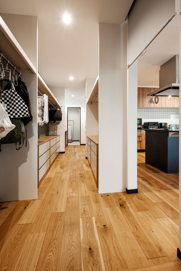 近藤建設 【平屋/2000万円台/30坪/間取り図】建築士の提案に感動。土間玄関と繋がるリビングとスキップフロアの家。の建築実例画像7