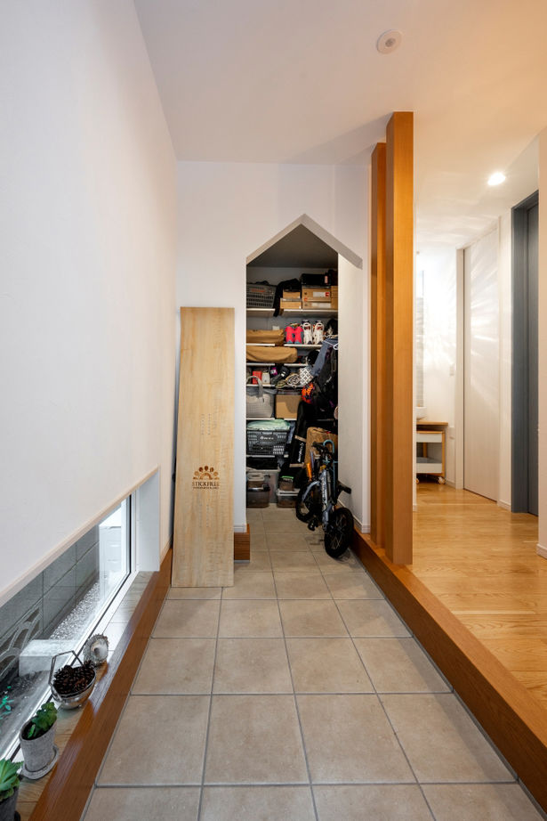 近藤建設 【2000万円台/30坪台/吹き抜け/ヌック/間取り図】家にいる時間が快適で楽しい！大きなウッドデッキのある家の建築実例画像17