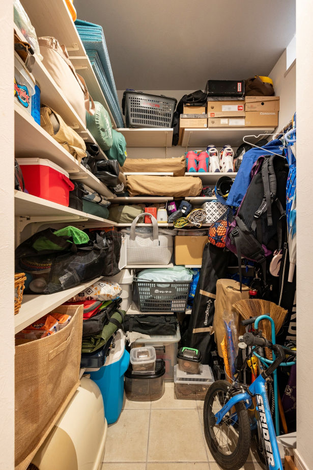 近藤建設 【2000万円台/30坪台/吹き抜け/ヌック/間取り図】家にいる時間が快適で楽しい！大きなウッドデッキのある家の建築実例画像18