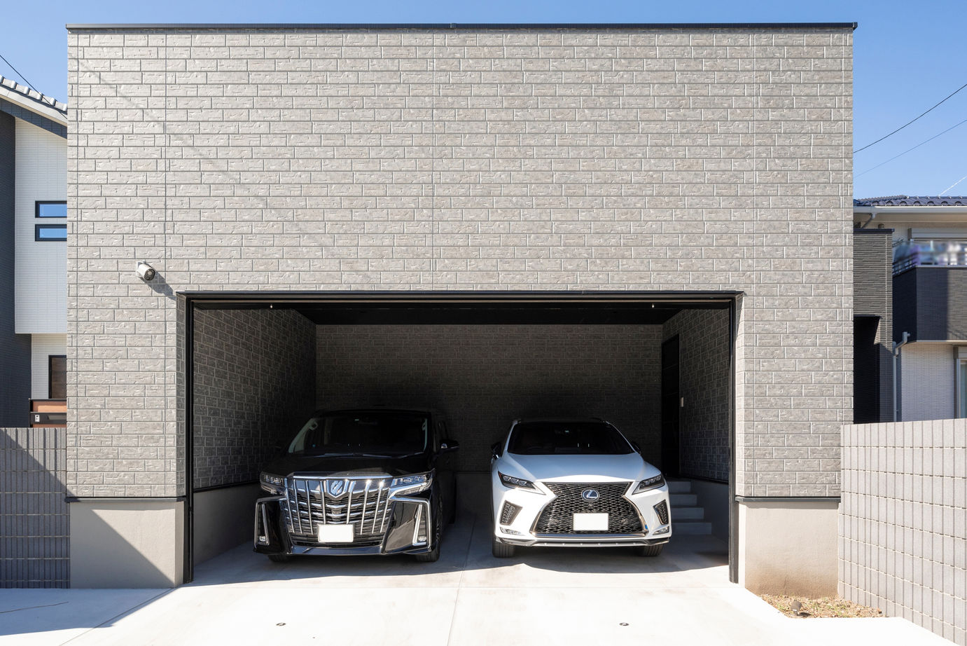 近藤建設 【3000万円台/40坪台/車2台/間取り図】効率いい一直線の動線に満足！家とつながるビルトインガレージハウスの建築実例画像3