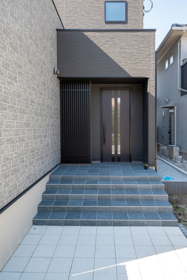 近藤建設 【3000万円台/40坪台/車2台/間取り図】効率いい一直線の動線に満足！家とつながるビルトインガレージハウスの建築実例画像4