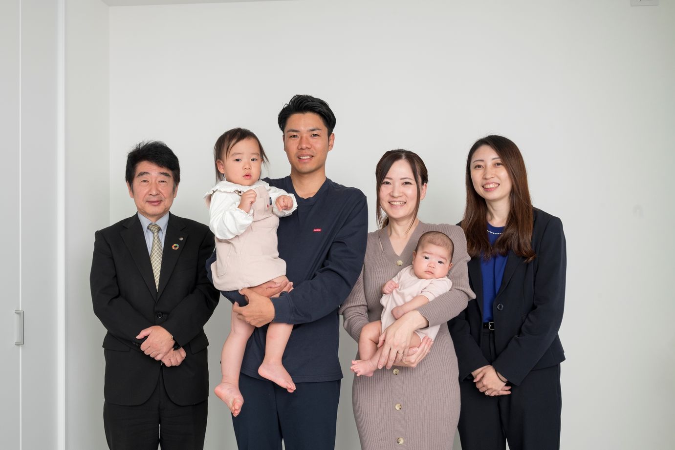 近藤建設 【3000万円台/40坪台/車2台/間取り図】効率いい一直線の動線に満足！家とつながるビルトインガレージハウスの建築実例画像20