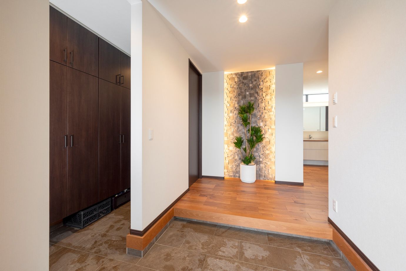 近藤建設 【4000万円～/60坪台/間取り図】7人家族が自然に集い各々でリラックス。南国リゾートホテルみたいな家。の建築実例画像13