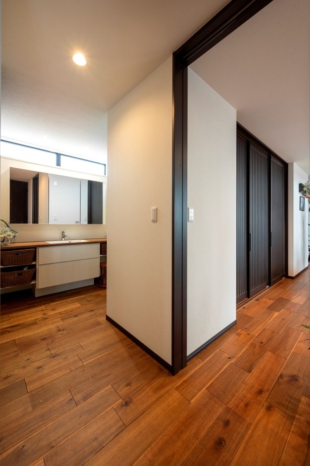 近藤建設 【4000万円～/60坪台/間取り図】7人家族が自然に集い各々でリラックス。南国リゾートホテルみたいな家。の建築実例画像15