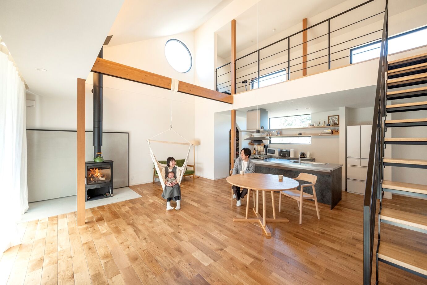 近藤建設 【2000万円台/30坪台/間取り図/薪ストーブ】コーヒー片手に自然を感じ、くつろぐ。まるで別荘のような家の建築実例画像3