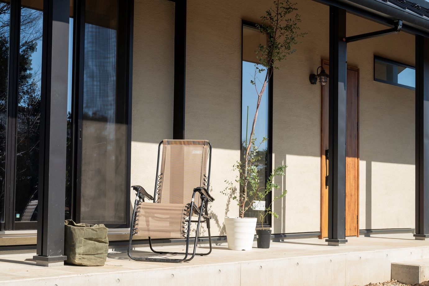 近藤建設 【2000万円台/30坪台/間取り図/薪ストーブ】コーヒー片手に自然を感じ、くつろぐ。まるで別荘のような家の建築実例画像11