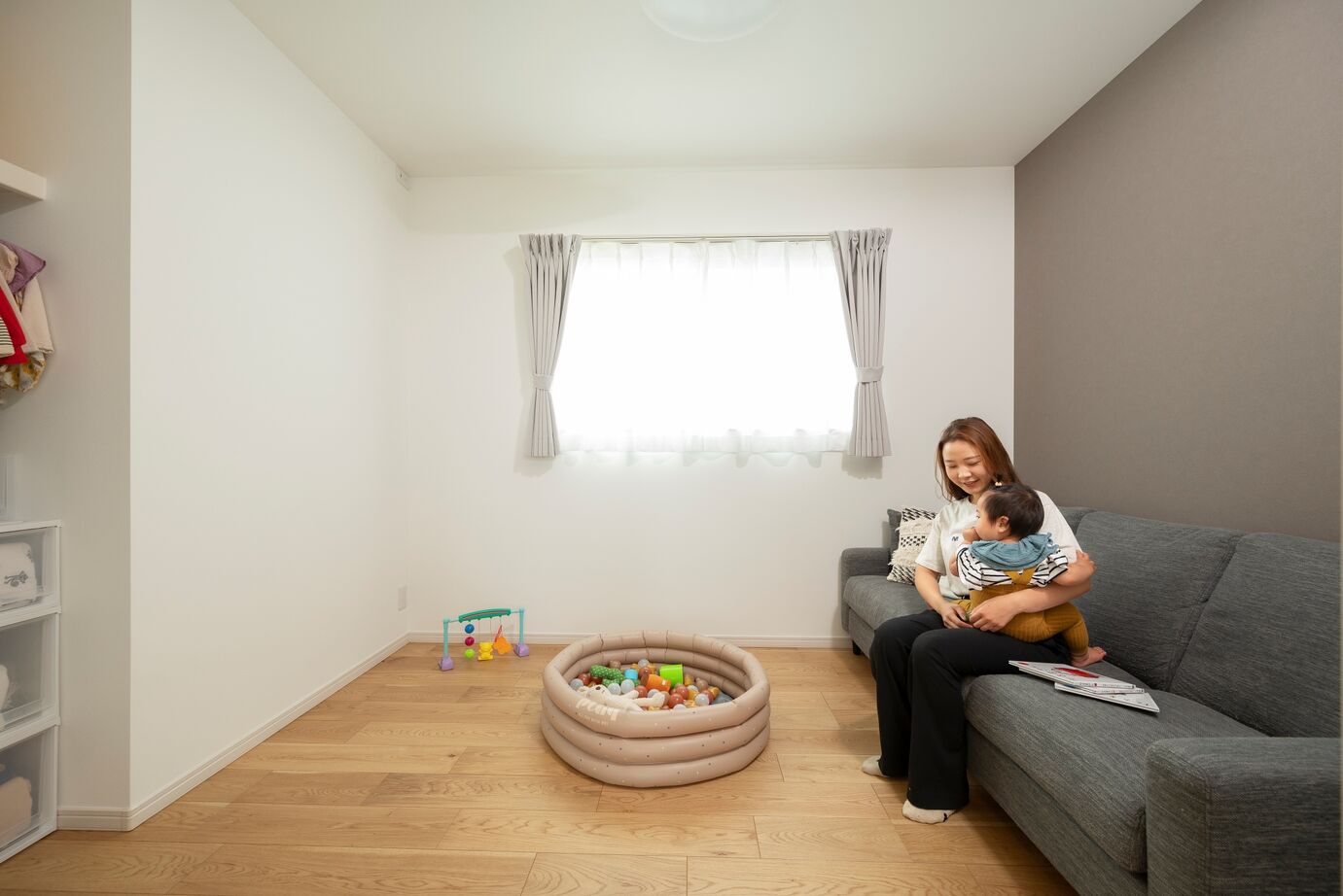 近藤建設 【平屋/2000万円台/30坪台/間取り図】黒×木目のモダンなカフェ風の家。綿密な収納＆動線計画で家事効率もUPの建築実例画像8