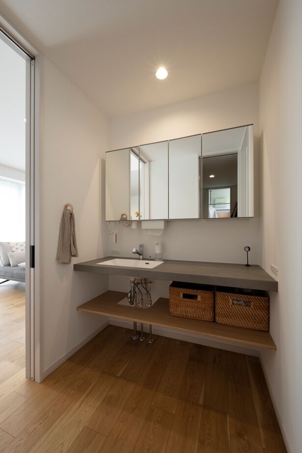 近藤建設 【平屋/2000万円台/30坪台/間取り図】黒×木目のモダンなカフェ風の家。綿密な収納＆動線計画で家事効率もUPの建築実例画像9