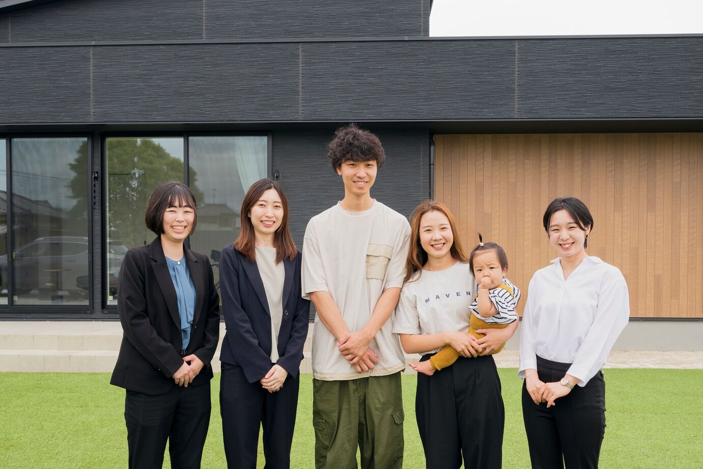 近藤建設 【平屋/2000万円台/30坪台/間取り図】黒×木目のモダンなカフェ風の家。綿密な収納＆動線計画で家事効率もUPの建築実例画像17