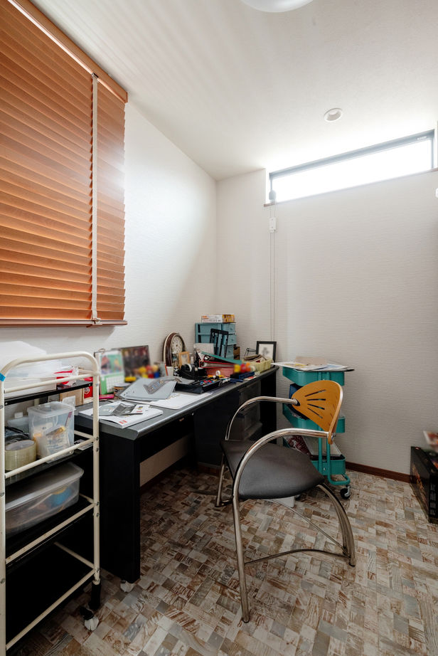 近藤建設 【3000万円台/50坪台/書庫/造作/間取り図】飾り楽しむ趣味の部屋。窓の少ない図書館のような本棚のある家の建築実例画像9