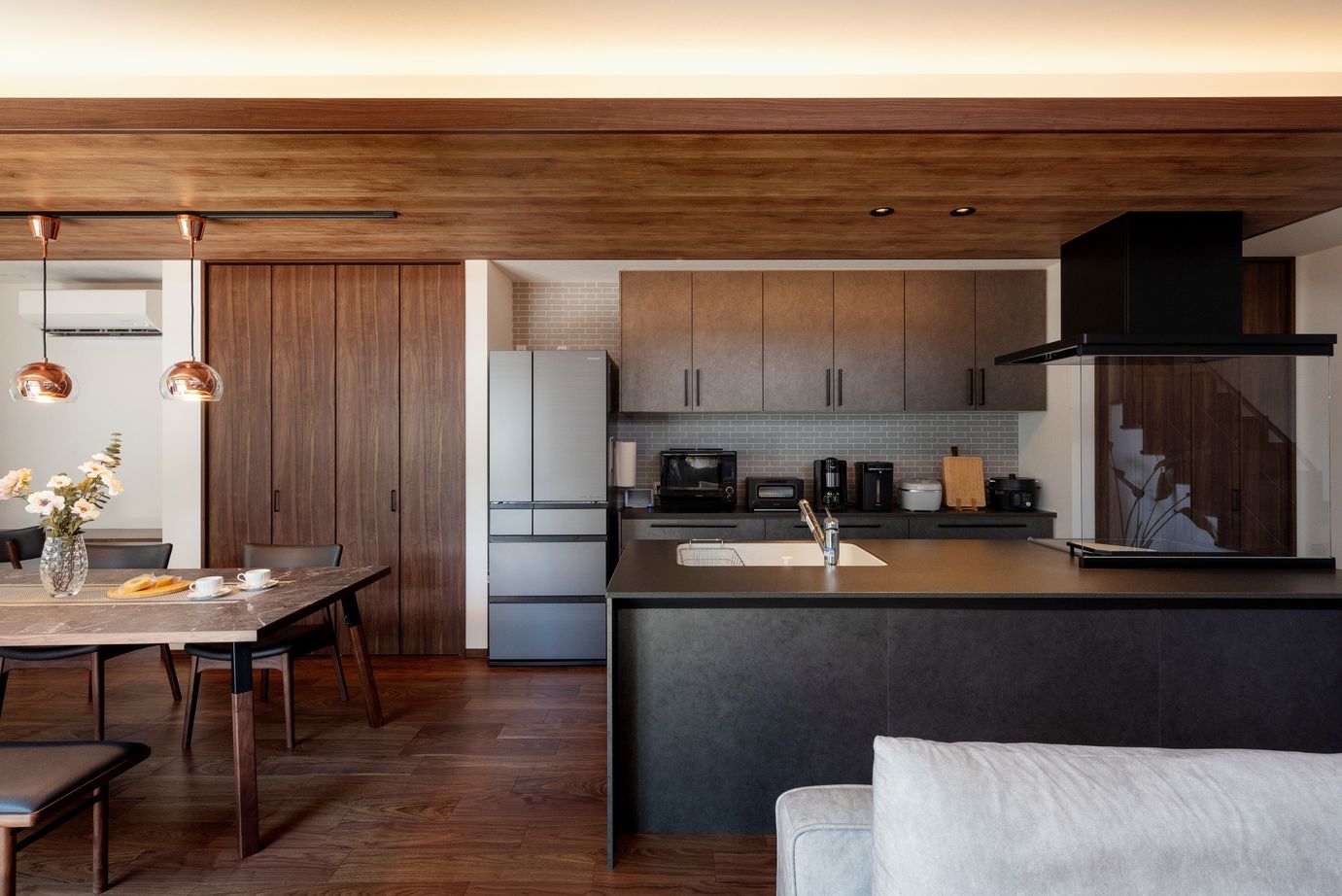 近藤建設 【3000万円台/40坪台/間取り図】女性建築士の提案力に感動。ウッドデッキとつながる吹き抜けリビングの家。の建築実例画像6