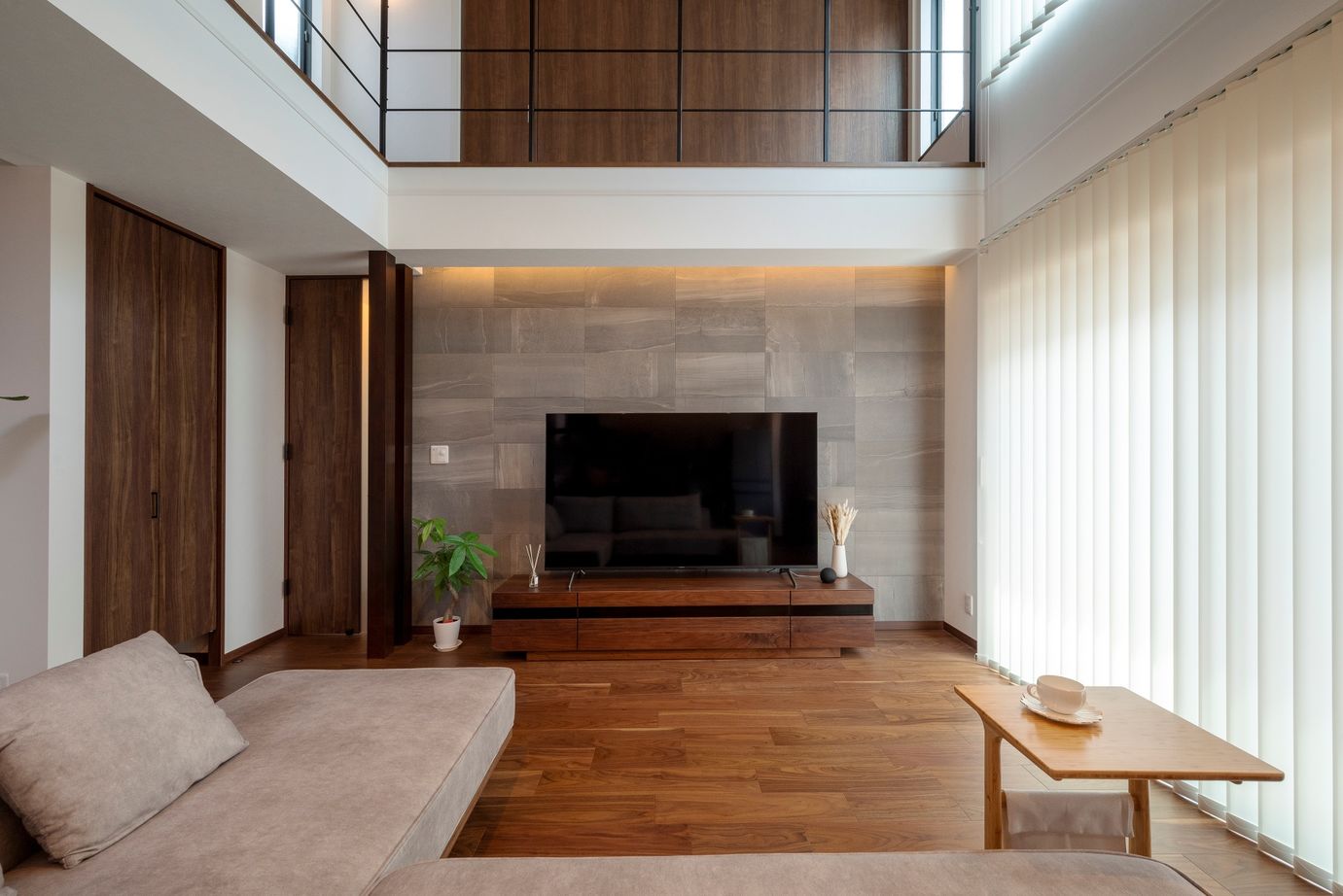 近藤建設 【3000万円台/40坪台/間取り図】女性建築士の提案力に感動。ウッドデッキとつながる吹き抜けリビングの家。の建築実例画像7