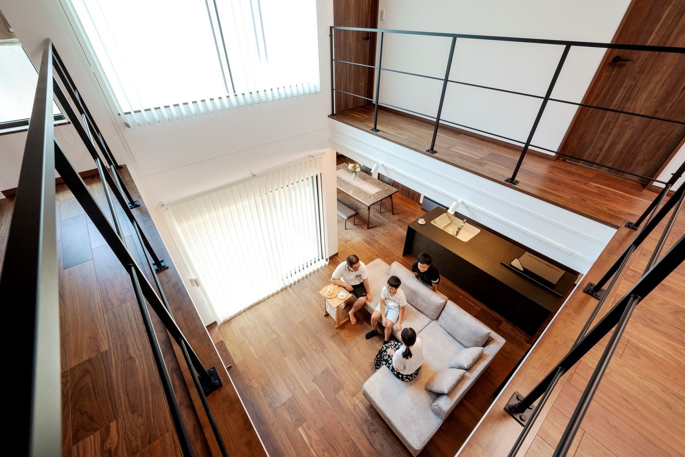 近藤建設 【3000万円台/40坪台/間取り図】女性建築士の提案力に感動。ウッドデッキとつながる吹き抜けリビングの家。の建築実例画像12