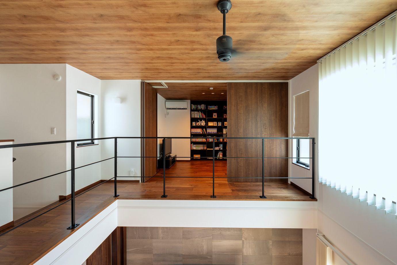 近藤建設 【3000万円台/40坪台/間取り図】女性建築士の提案力に感動。ウッドデッキとつながる吹き抜けリビングの家。の建築実例画像14