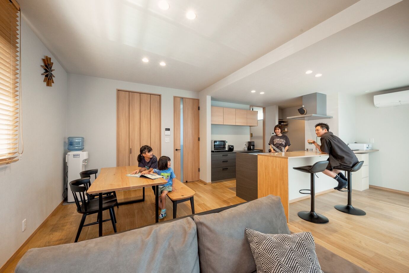 近藤建設 【2000万円台/30坪台/間取り図】思わず立ち止まるカッコよさ！開放感と快適動線を叶えたセンスあふれる家。の建築実例画像5