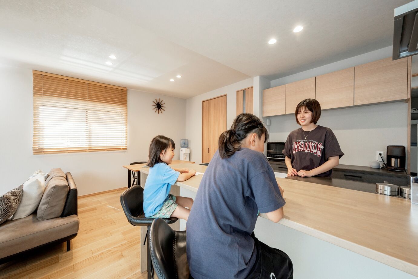 近藤建設 【2000万円台/30坪台/間取り図】思わず立ち止まるカッコよさ！開放感と快適動線を叶えたセンスあふれる家。の建築実例画像6