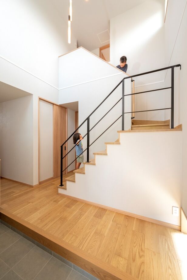 近藤建設 【2000万円台/30坪台/間取り図】思わず立ち止まるカッコよさ！開放感と快適動線を叶えたセンスあふれる家。の建築実例画像9