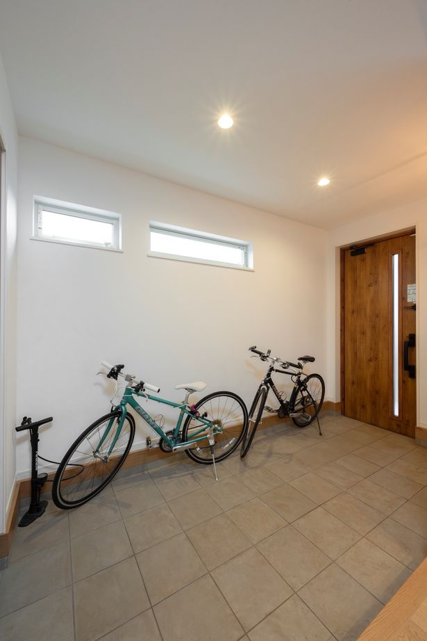 近藤建設 【2000万円台/30坪台/通り土間/間取り図】自転車を2台置ける広い土間玄関のあるカリフォルニアスタイルの家の建築実例画像5