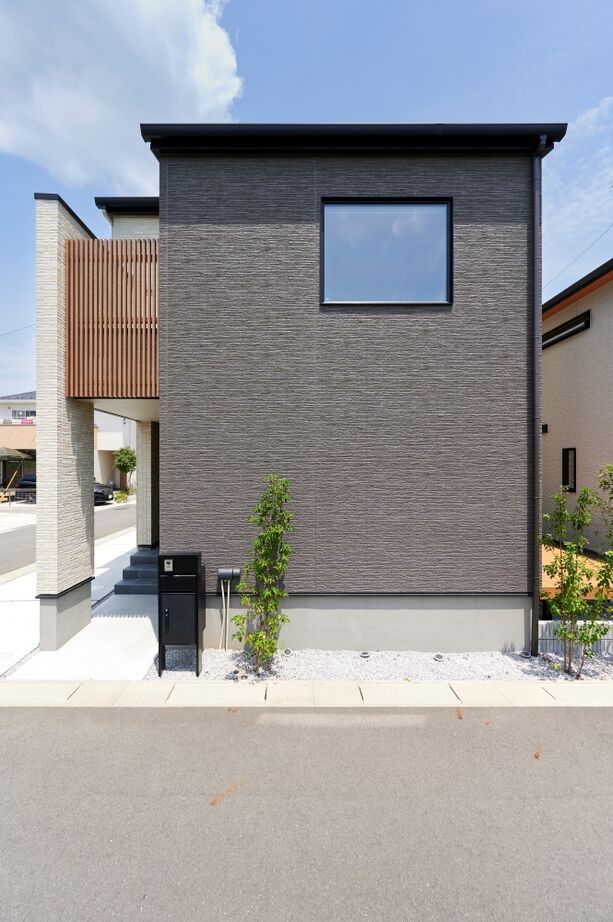 近藤建設 【3000万円台/40坪台/間取り図】ZEHを超える断熱等級7の家。魅力と要望たっぷりなモデルハウスのような家の建築実例画像3